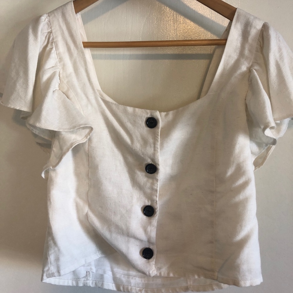 ZARA buttoned flutter sleeve top
